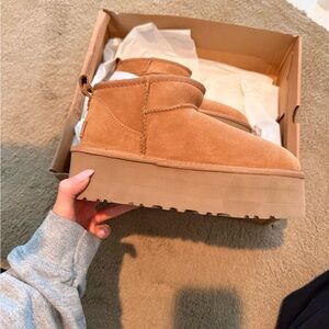 UGG Chestnut Boot Box Label - Classic Ultra Mini